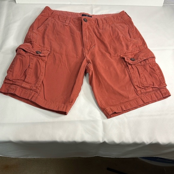 American Eagle Outfitters Red Cargo Shorts Casual Cotton‎ - Picture 1 of 8